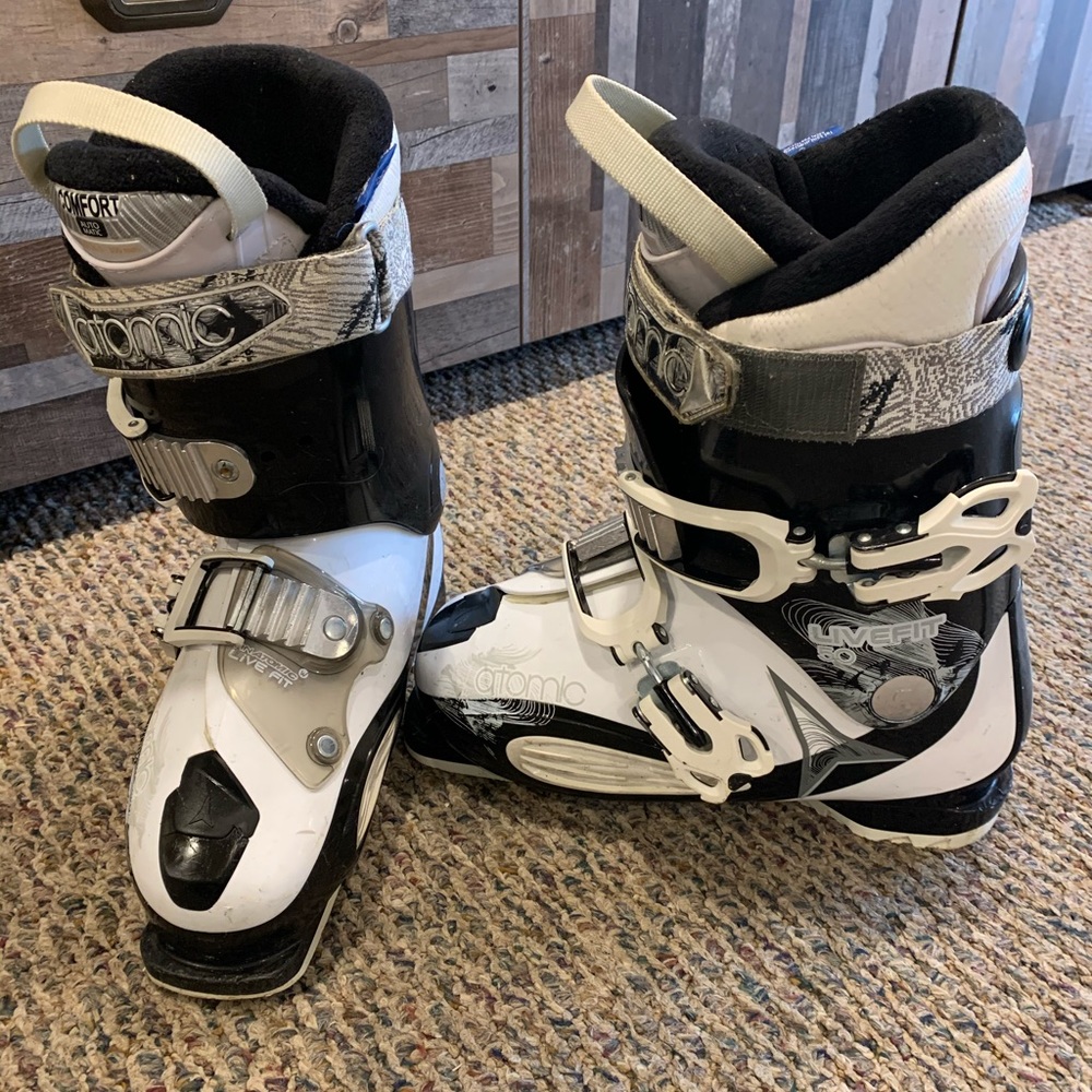 Atomic Ski Boots